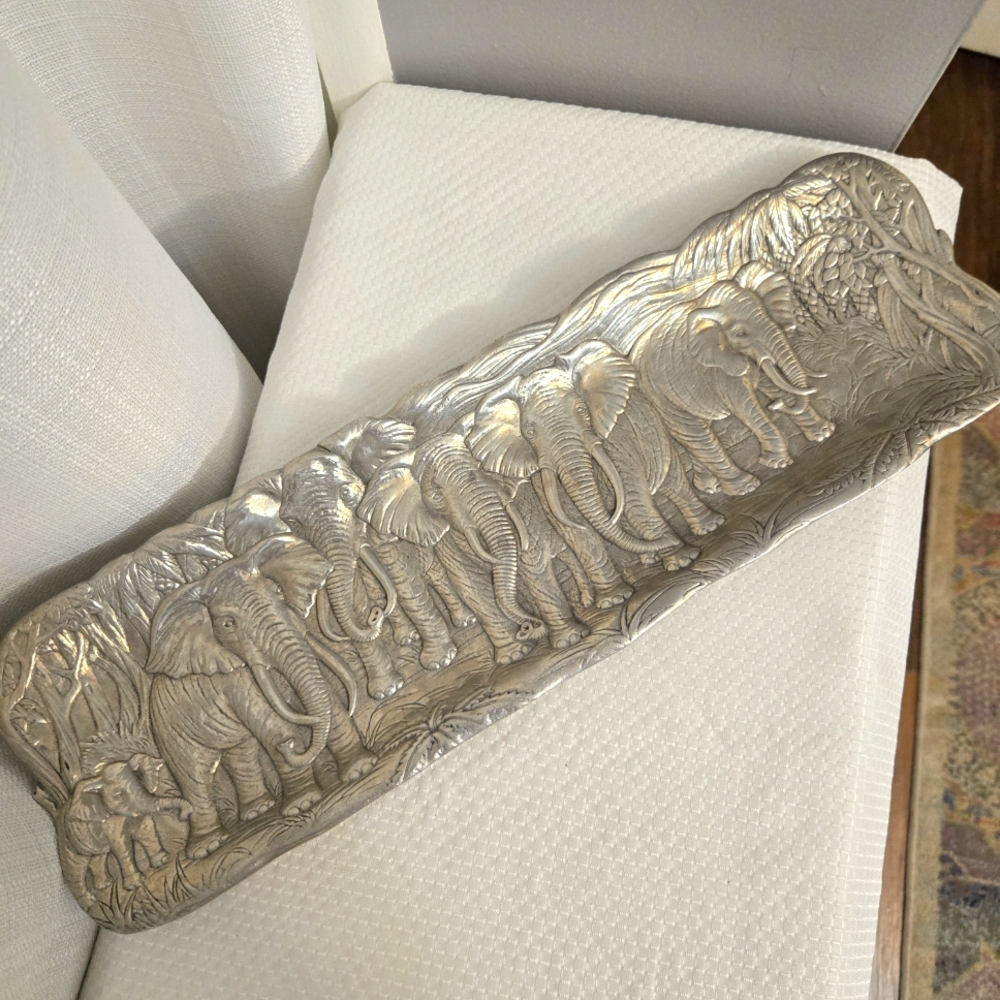 Vtg Arthur Court Elephant Tray 1986 Embossed Holloware Mens Vanity Catch All